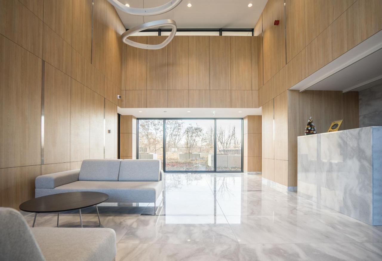 Bizapartments - Modern Flats With Parking Варшава Экстерьер фото