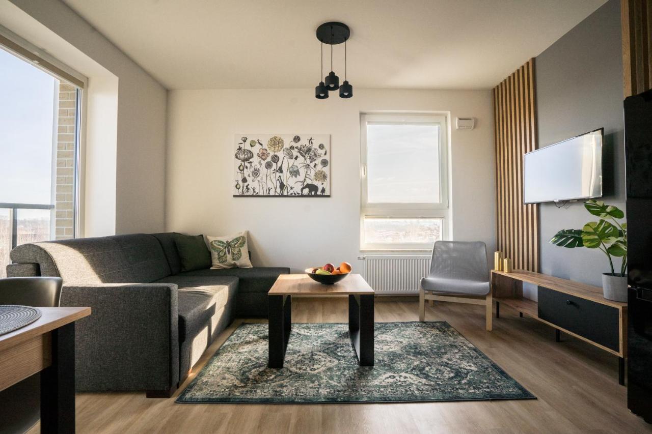 Bizapartments - Modern Flats With Parking Варшава Экстерьер фото