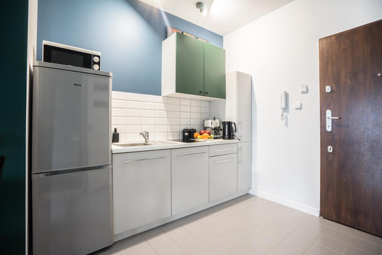 Bizapartments - Modern Flats With Parking Варшава Экстерьер фото