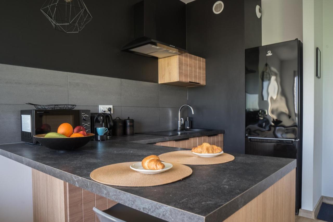 Bizapartments - Modern Flats With Parking Варшава Экстерьер фото