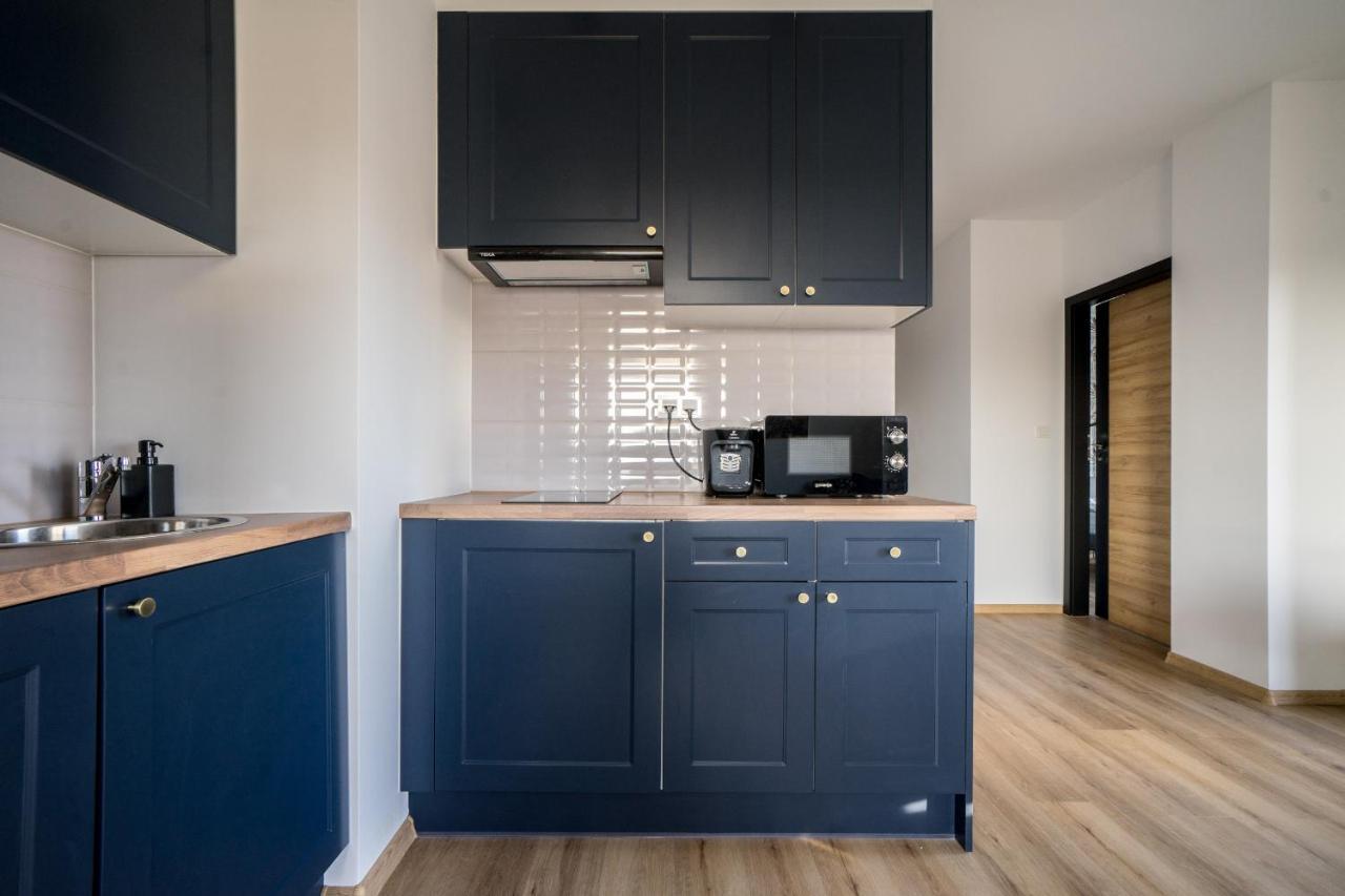 Bizapartments - Modern Flats With Parking Варшава Экстерьер фото