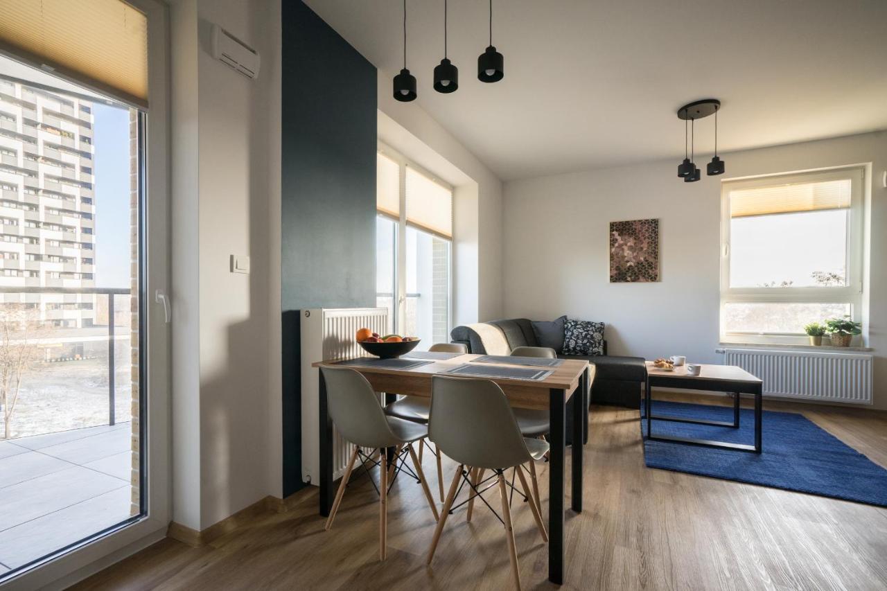 Bizapartments - Modern Flats With Parking Варшава Экстерьер фото