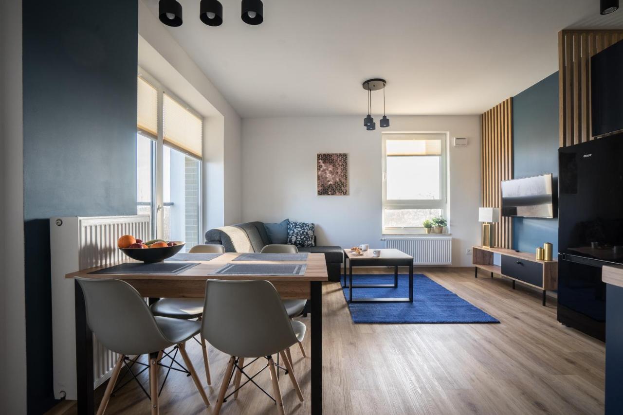 Bizapartments - Modern Flats With Parking Варшава Экстерьер фото