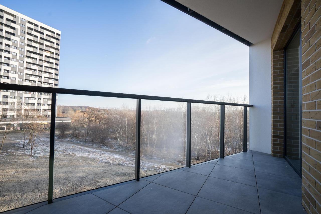 Bizapartments - Modern Flats With Parking Варшава Экстерьер фото
