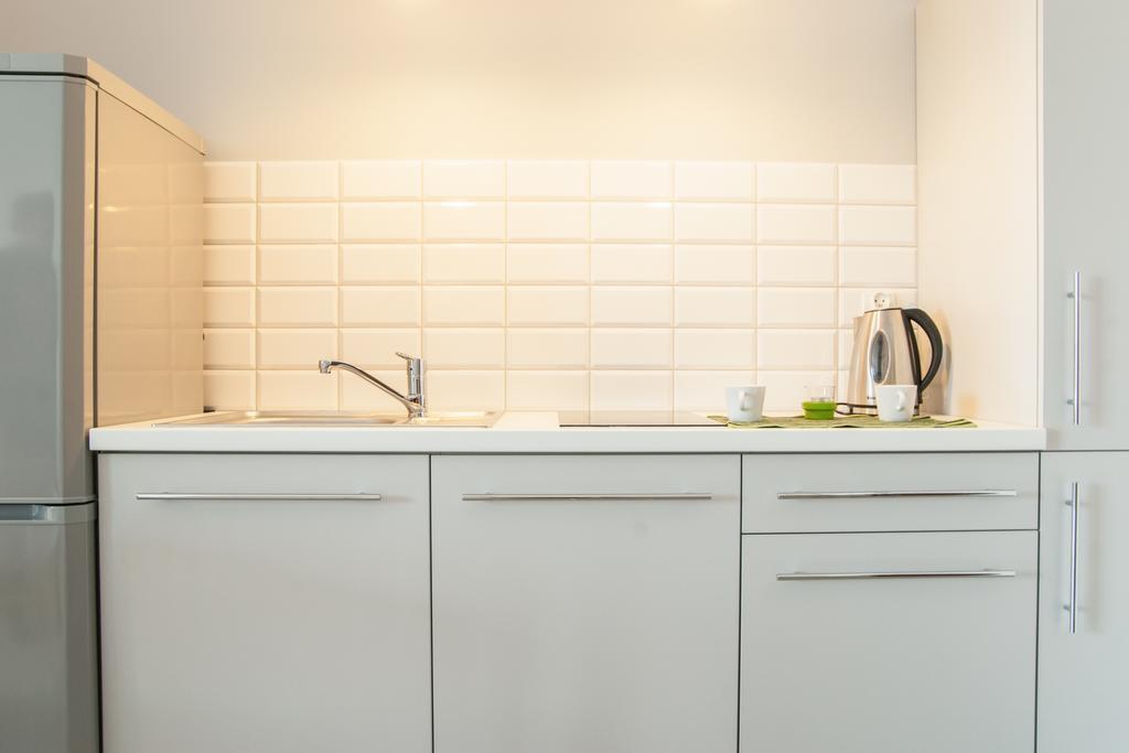 Bizapartments - Modern Flats With Parking Варшава Номер фото