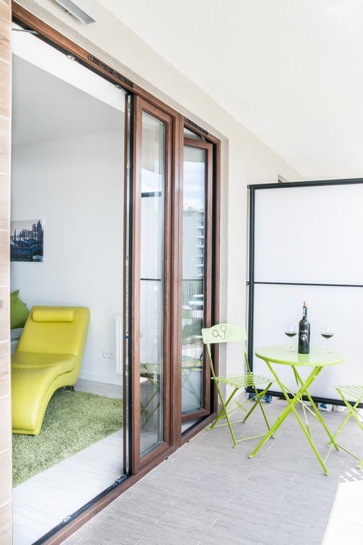 Bizapartments - Modern Flats With Parking Варшава Номер фото